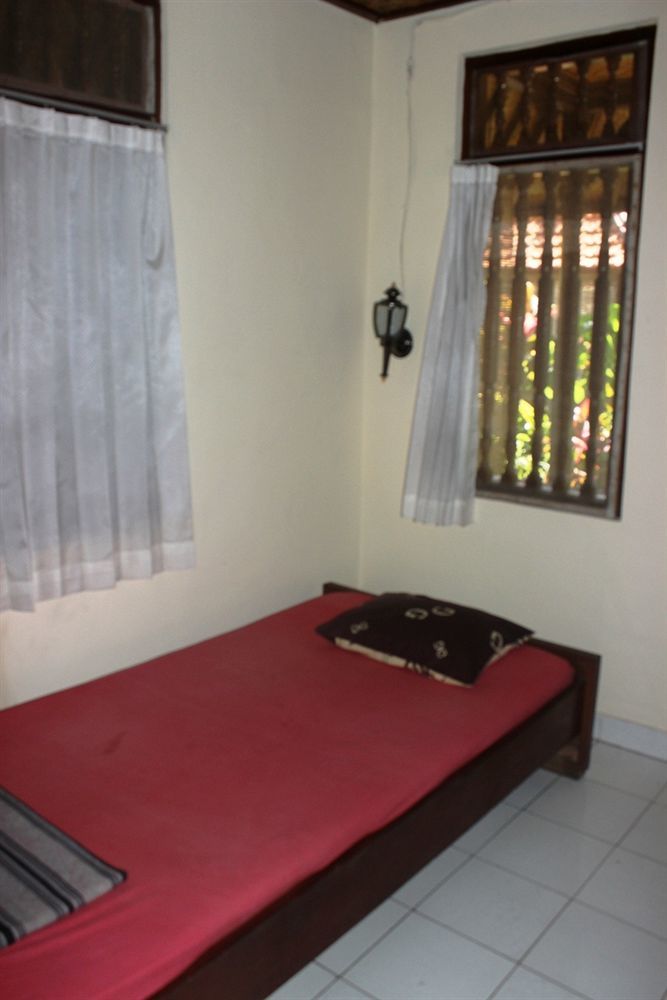 Sadru House Bed & Breakfast Ubud  Exterior photo